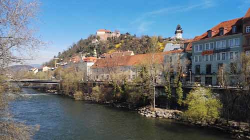 Mur und Schlossberg in Graz 500